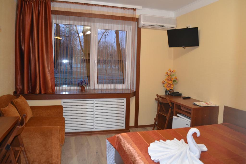 City Hotel Homel Kültér fotó